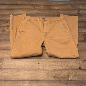 Men’s Levi’s khaki pants